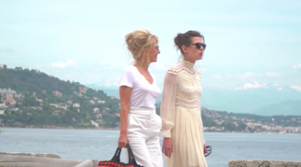 Charlotte Casiraghi sublime au déjeuner Madame Figaro à Cannes vidéo)