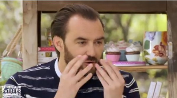 Cyril Lignac, comment garde-t-il la ligne en mangeant 20 gâteaux par jour ?