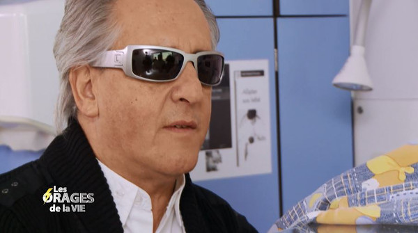 Gilbert Montagné évoque le jour où il est devenu aveugle (vidéo)