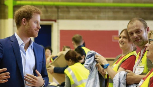 Le prince Harry titillé par la paternité ? ça le taraude (photo)