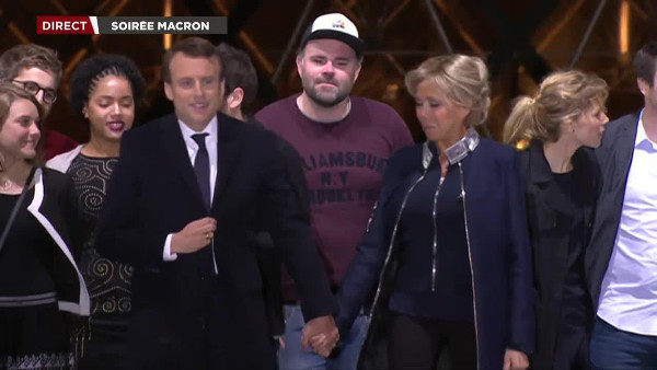 Comment Brigitte Macron conseille-t-elle son mari ? (vidéo)