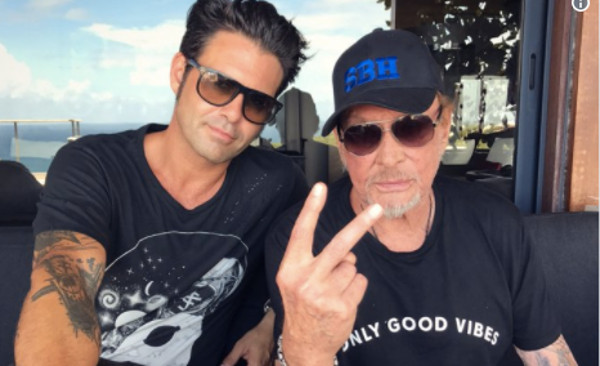Johnny Hallyday « de bonnes ondes » avec Saint Barth avec Manu Lanvin (photo)