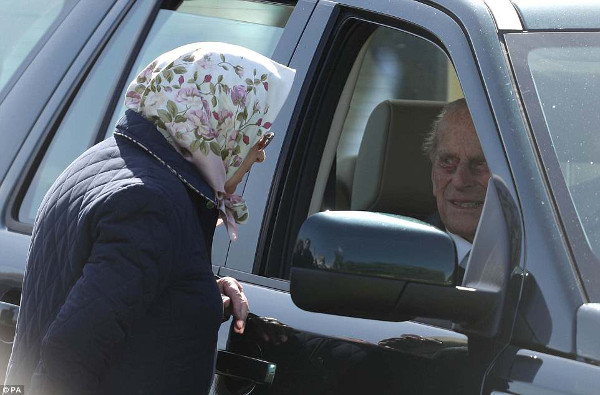 Souffrante, la reine Elizabeth II annule sa présence à un événement officiel