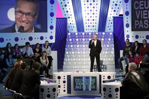 Accusé de conflit d'intérêts, Laurent Ruquier pousse un coup de gueule sur Twitter