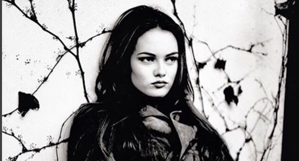 Retour en images sur l'enfance et la jeunesse de Vanessa Paradis (photos)