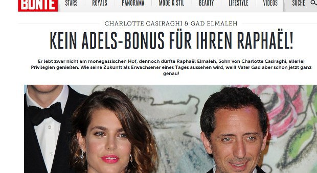 Charlotte Casiraghi et Gad Elmaleh simulent une dispute à l'aéroport (photo)