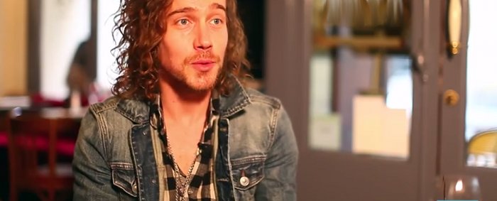 Julien Doré censuré par Mylène Farmer