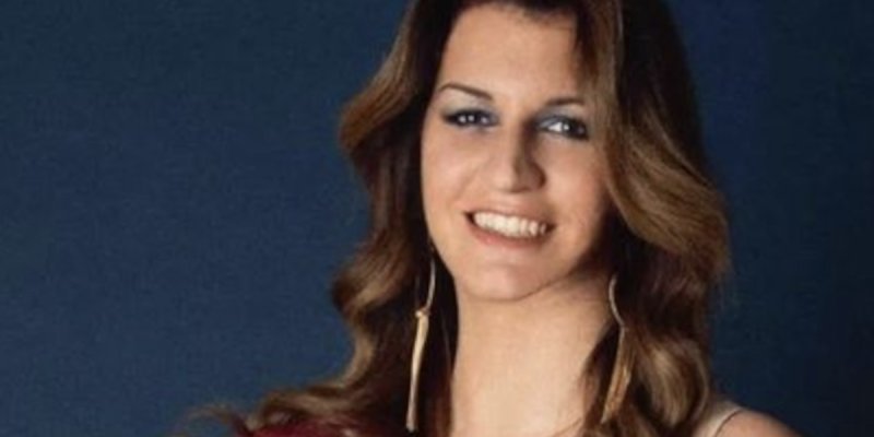 À Saint-Germain, Marlène Schiappa affiche ses rondeurs de grossesse