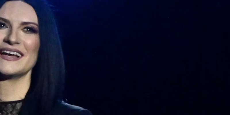 « En accord avec Booba », un homme ouvre le feu avant le spectacle de Laura Pausini à l'Accor Arena