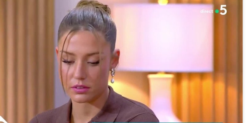 C à Vous : Adèle Exarchopoulo, qui est Doums, le père de son fils de 5 ans, Ismaël ?
