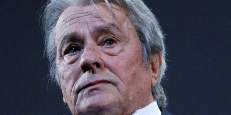 Alain Delon : Pourquoi il a préféré mourir chez lui plutôt qu'à l'hôpital ?