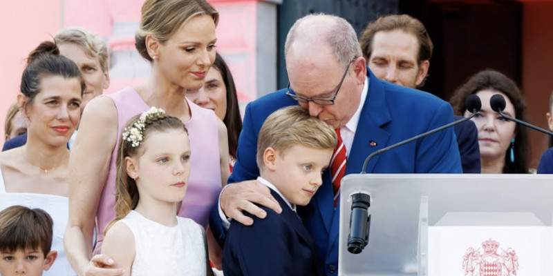 Albert de Monaco en larmes : Le prince bouleversé par Charlène et les jumeaux !