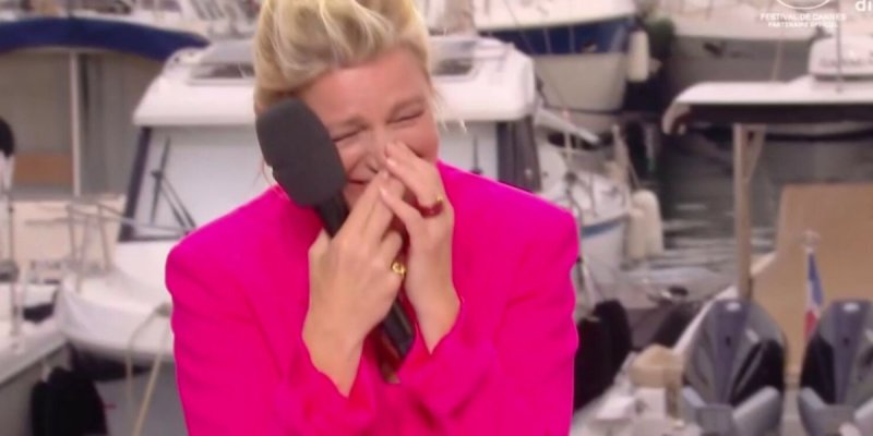 Anne-Élisabeth Lemoine : Une petite bourde face à Daniel Auteuil