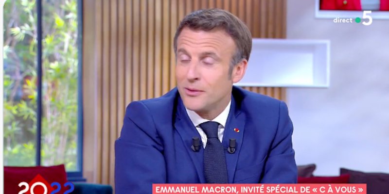 Anne-Sophie Lapix rassurée par Emmanuel Macron, ce clin d'oeil dans C à Vous (vidéo)