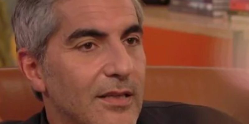 Ary Abittan ne plie pas : son message fort aux féministes