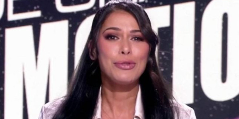 Ayem Nour enceinte 