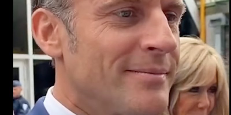 « Ça fait mal », Benjamin Biolay déçu par l'attitude d'Emmanuel Macron (vidéo)