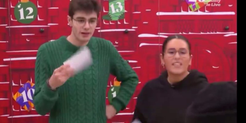 Brigitte et Emmanuel Macron - Un Noël inoubliable à l'Élysée pour les élèves de la Star Academy 2023 (vidéo)