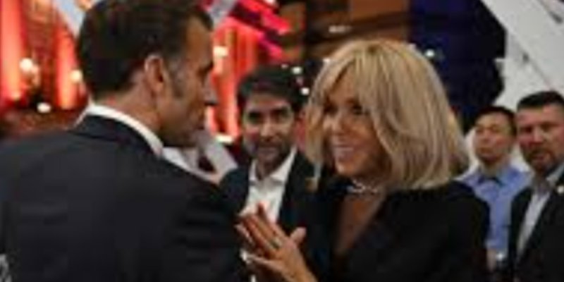 Brigitte et Emmanuel Macron, virée nocturne à Singapour