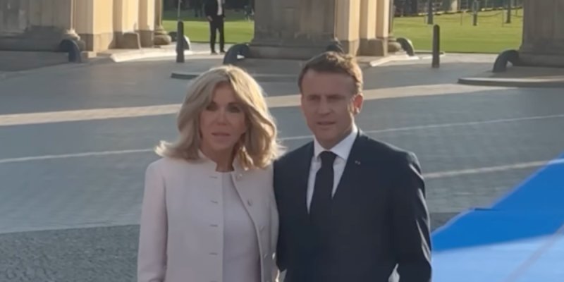 Brigitte Macron critiquée pour son style en Allemagne, ce détail qui ne passe pas