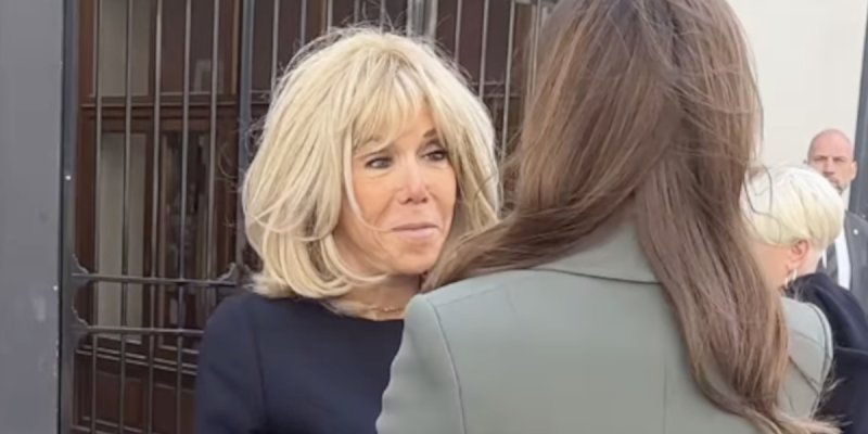 Brigitte Macron face à Mary du Danemark : son style divise lors d'une visite à l'école !