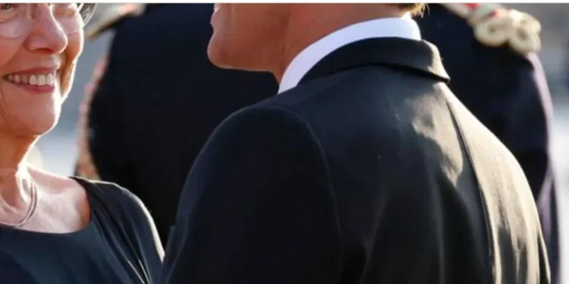Brigitte Macron : Quelle est son opinion sur Élisabeth Borne ?malmenée par les siens ?