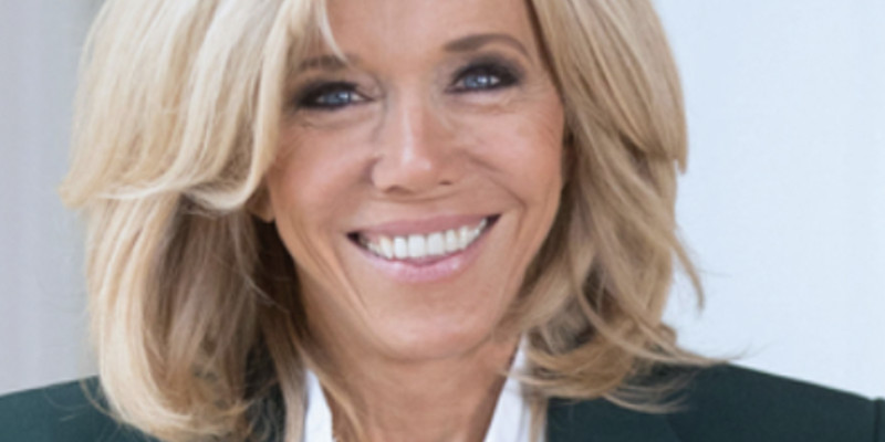 Brigitte Macron face à ses cyberharceleurs : le geste choc