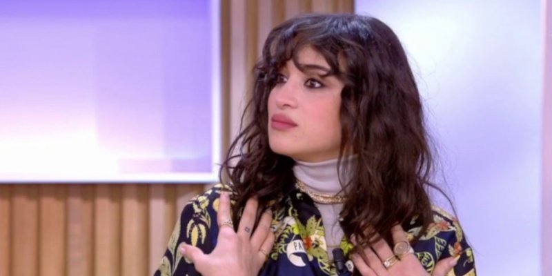 Camélia Jordana : Elle annule son mariage à cause d'un psy !