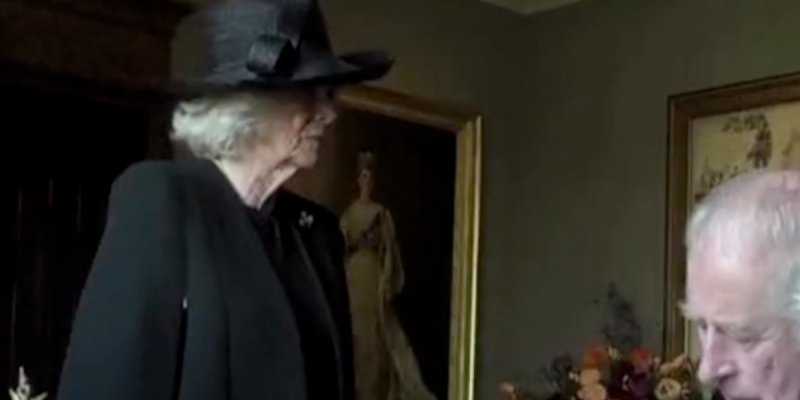 Camilla Parker-Bowles ignore Charles en pétage de câble à Hillsborough, la cause de son agacement