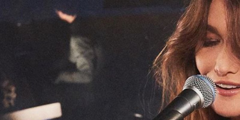 Carla Bruni en fuite à New York, le jour où elle a semé la zizanie