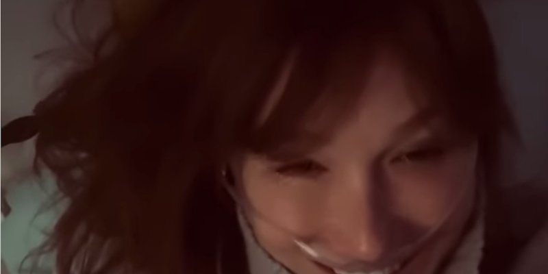 Carla Bruni en isolement à Estoublon, insuffisance respiratoire aiguë à déplorer (vidéo)