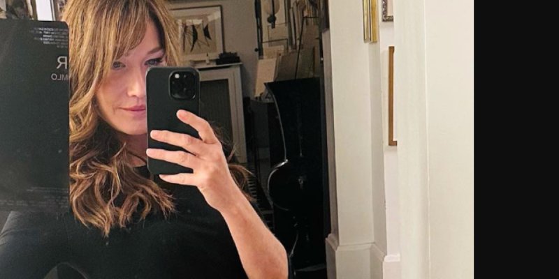 Carla Bruni partage sa mammographie : Un appel émouvant à la prévention contre le cancer