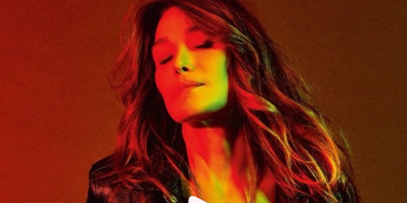 Carla Bruni, son message à April Benayoum, dauphine de Miss France blessée par les attaques (photo)