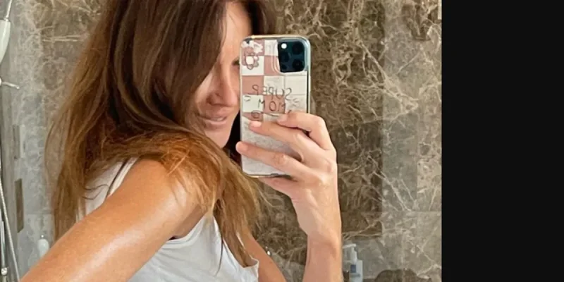 Carla Bruni : Son message émouvant sur les tags de l'étoile de David à Paris