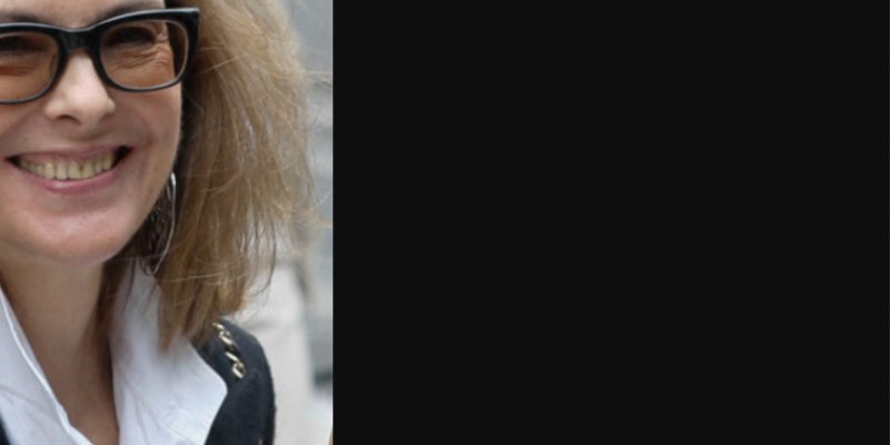 Carole Bouquet en solo au dîner avec Charles III : Célibataire cachée ou nouvel amoureux secret ?