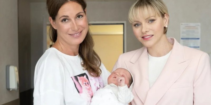 Charlène de Monaco, un bébé en route ? une visite en dit long