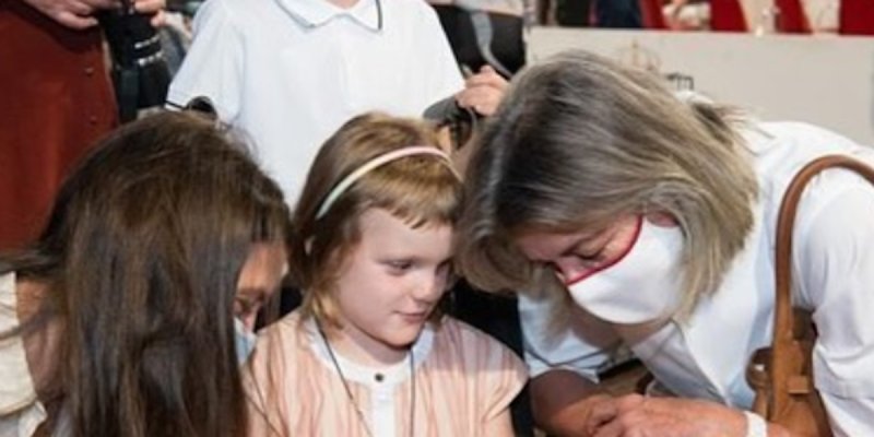 Charlène de Monaco « apaisée » en Afrique, déclaration publique à Caroline, (photo)