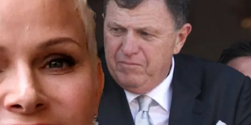 Charlène de Monaco, ses parents s'installent à La Turbie - Geste classe d'Albert pour l'apaiser