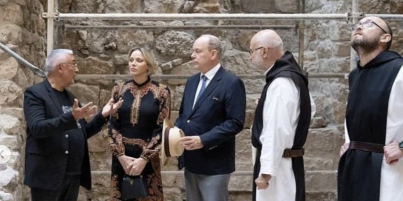 Charlène de Monaco : Un look oriental à l'abbaye Notre-Dame de Lérins