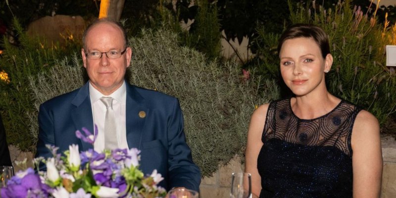 Charlène et Albert de Monaco, des zones d'ombre entourent la relation, il met fin aux spéculations