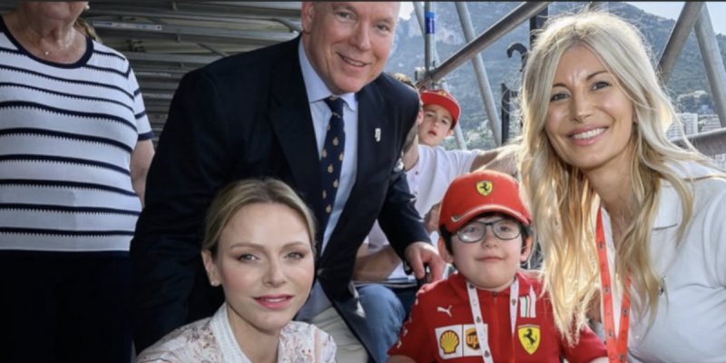 Charlène et Albert de Monaco : un geste de cœur aux essais du Grand Prix !