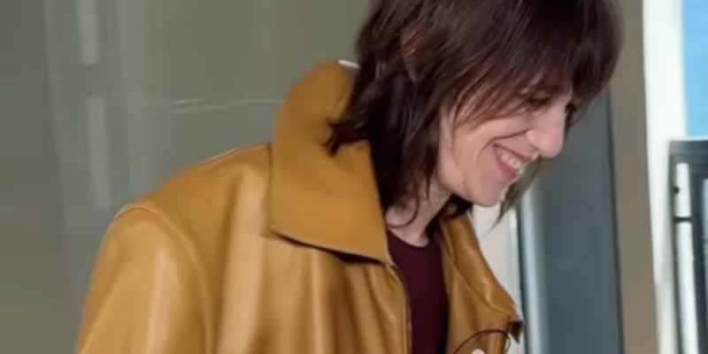 Charlotte Gainsbourg son look décontracté à Cannes choque