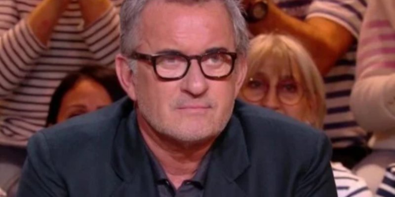 « Pas possible de penser ça » : Christophe Dechavanne s'emporte et tape du poing dans Quelle époque !