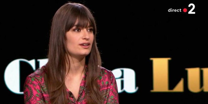 Clara Luciani surprise par Stéphane Bern sur France 2, sa belle déclaration