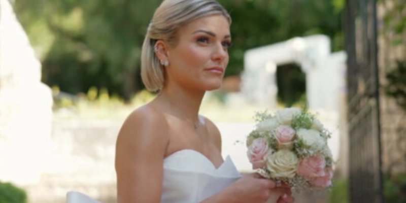 Coralie en panique ! Un choix de robe qui tourne au drame dans Mariés au premier regard