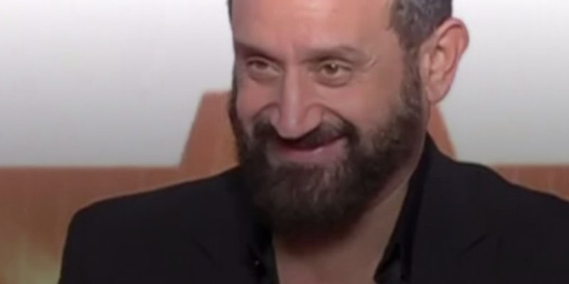 Cyril Hanouna accusé par Kelly Vedovelli d'avoir retouché ses lèvres dans TPMP