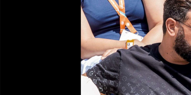 Cyril Hanouna : Entre Kelly Vedovelli et Lola Marandel, un cœur déchiré, encore du nouveau ! (Photo)