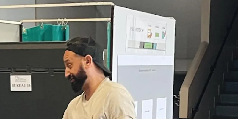 Cyril Hanouna, Kelly Vedovelli, de gros problèmes dans l'équipe, la rumeur court