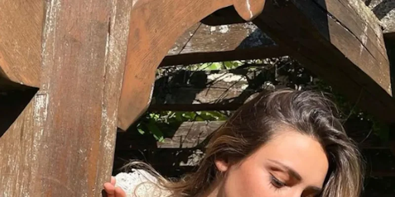Delphine Wespiser n'assume sa relation avec Roger - sa confidence humiliante