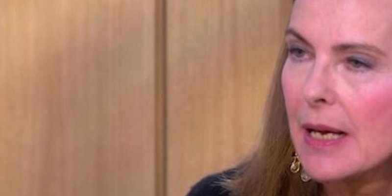 Dimitri Rassam et Charlotte Casiraghi, catastrophe évitée avec Carole Bouquet, guettée par un œdème de Quincke
